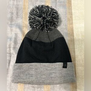 Boy’s Black Gray Striped Winter Ski Hat Beanie - Size Youth Small / Medium